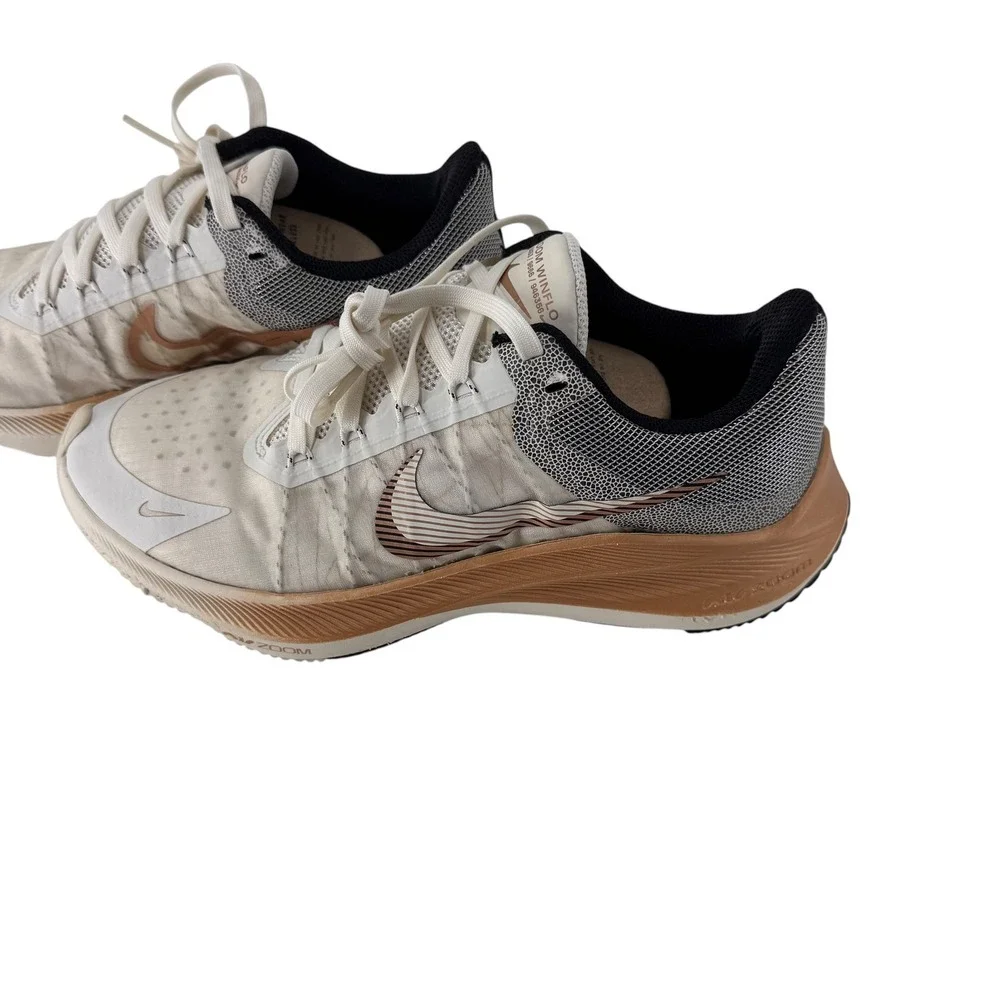 Nike Air Zoom Winflo 8 Womens Running Shoes White Bronze DA3056-101 7.5